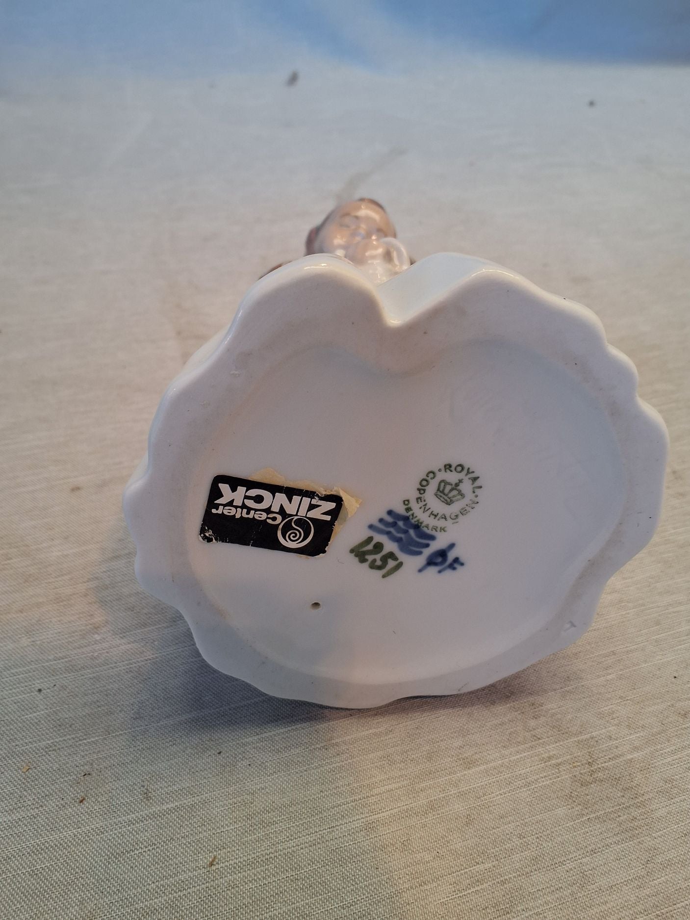 Royal copenhagen nr 1251